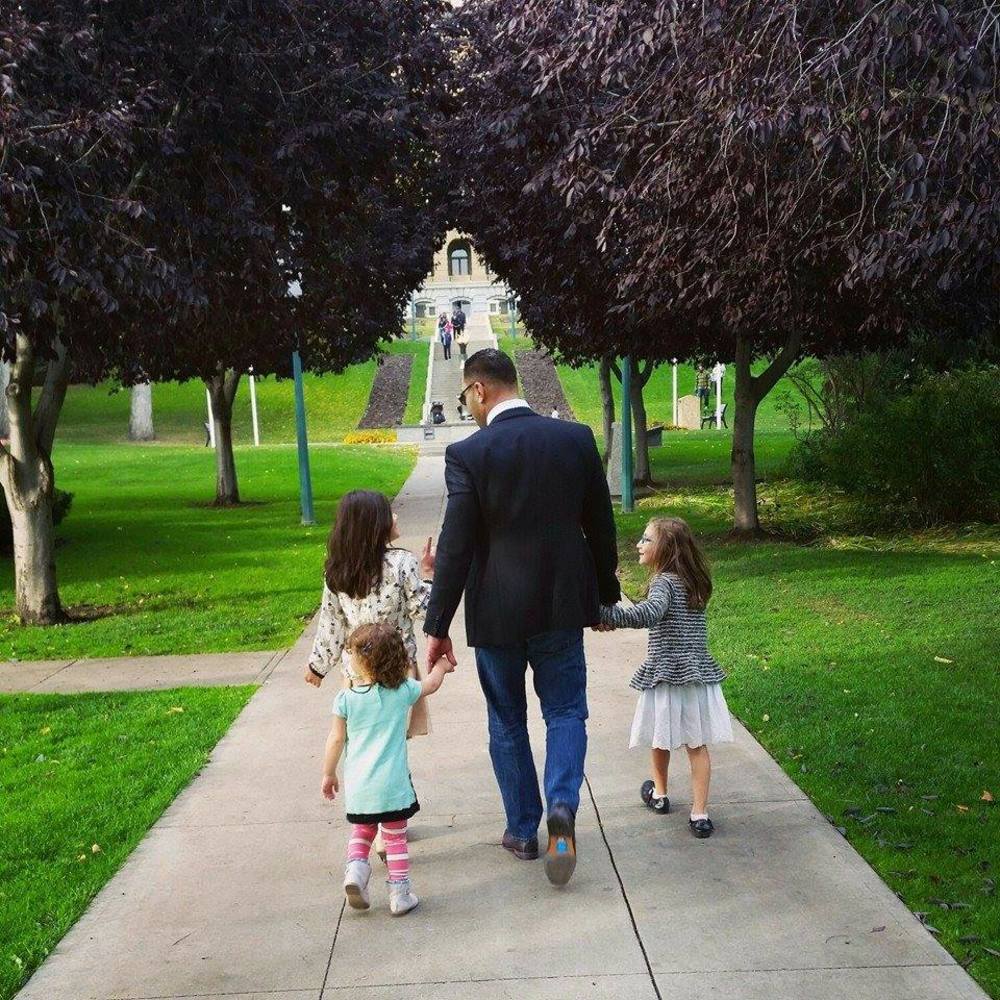 Meet your Posher, Fadia